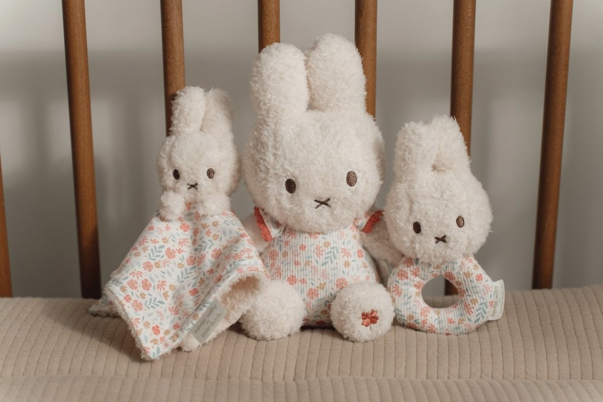 Caja Regalo Bebé Miffy Lucky Blossom - Doudou, Manta y Sonajero