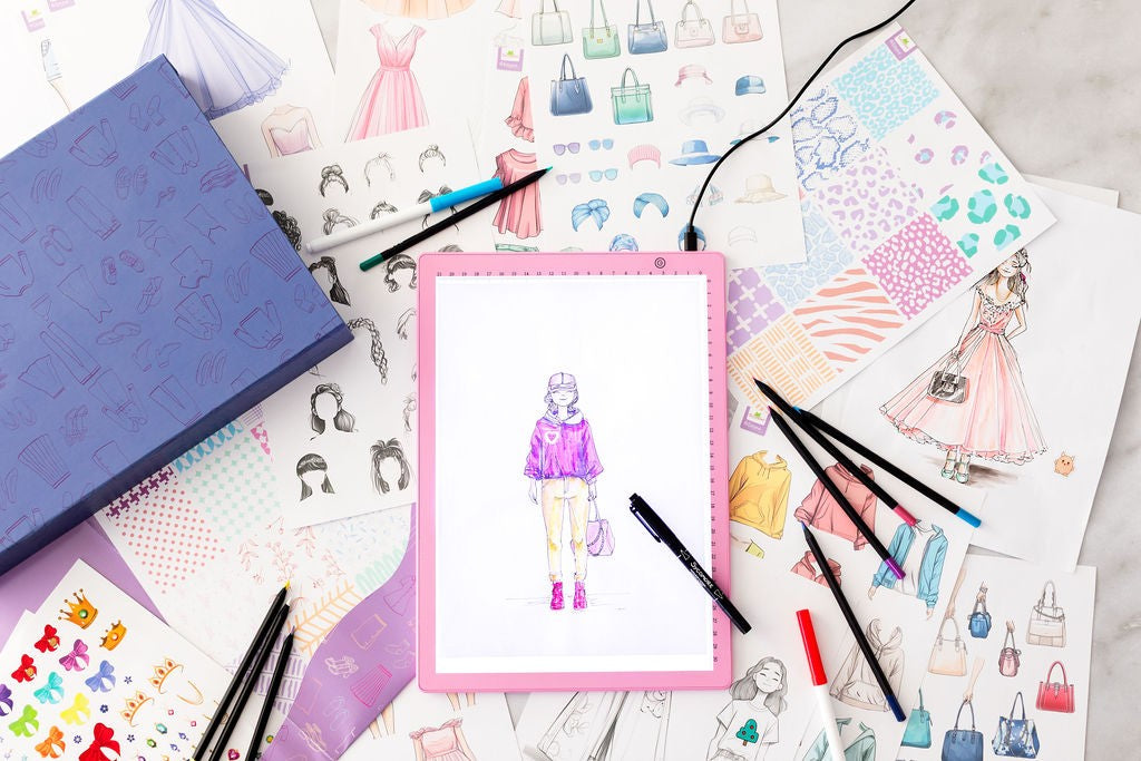 ARTISSIMO- Taller De Moda XXL Y Almohadilla De Luz Led